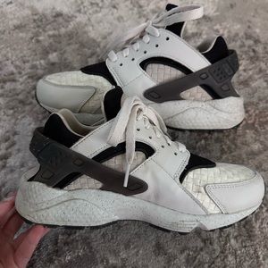 Huarache Sneakers